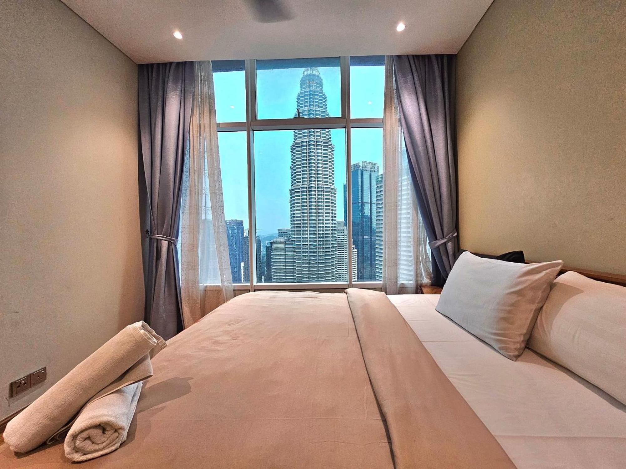 Sky Suites Klcc Jalan P Ramlee Kuala Lumpur Esterno foto